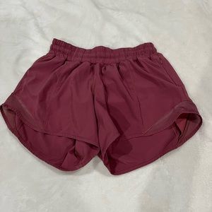 Lululemon Hotty hots short 4”